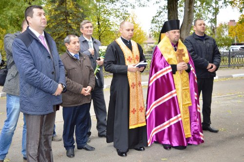 Пам'ятну дошку Владиці Миколаю Сімкайлу освятили в Івано-Франківську.(ФОТО)